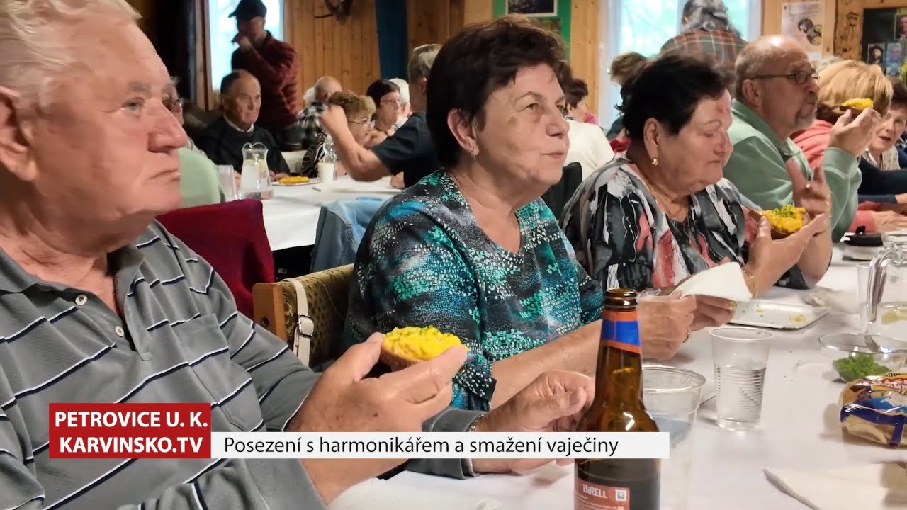 Posezení s harmonikářem a smažení vaječiny